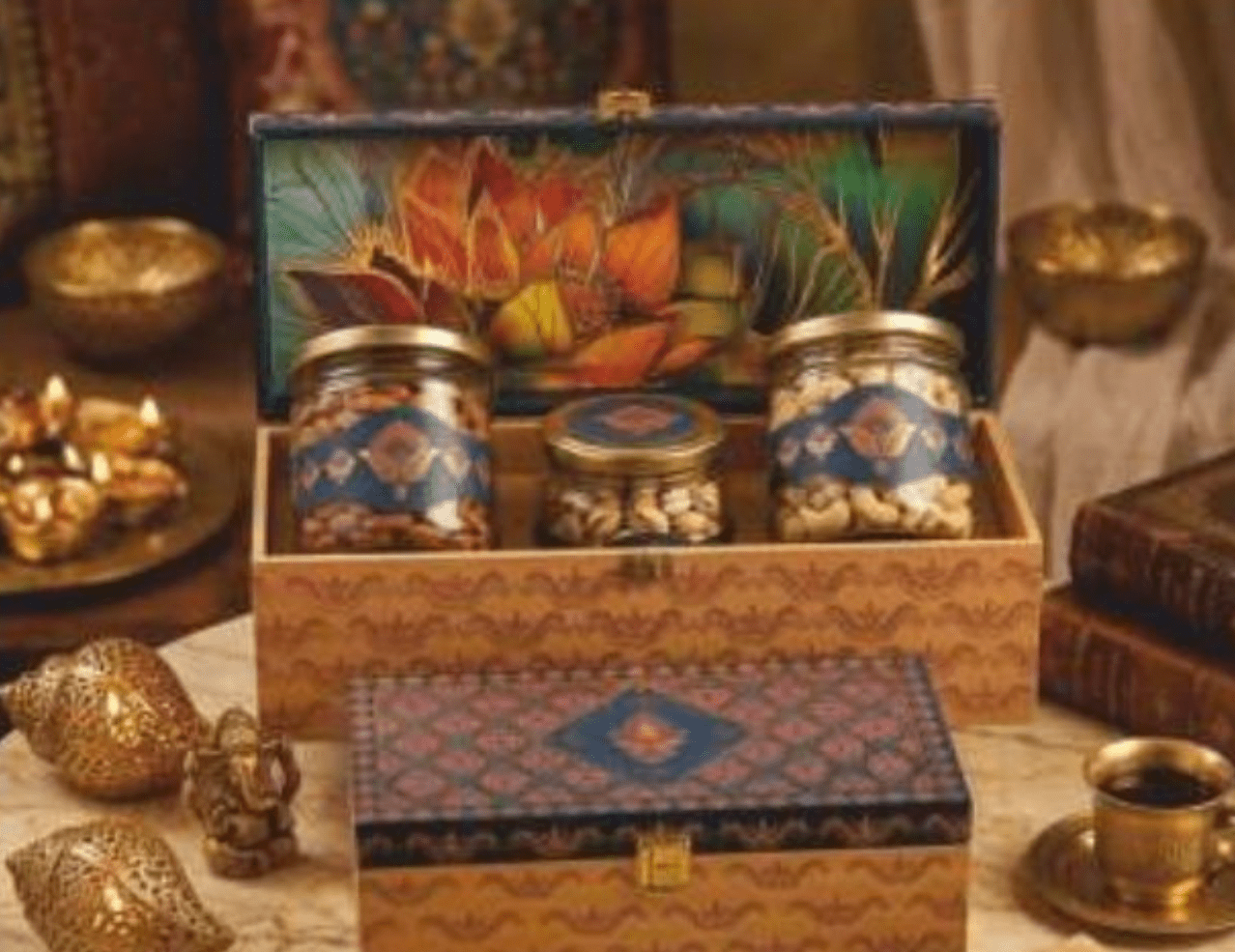 Sunset orange peacock arch print 3 jar MDF gift box